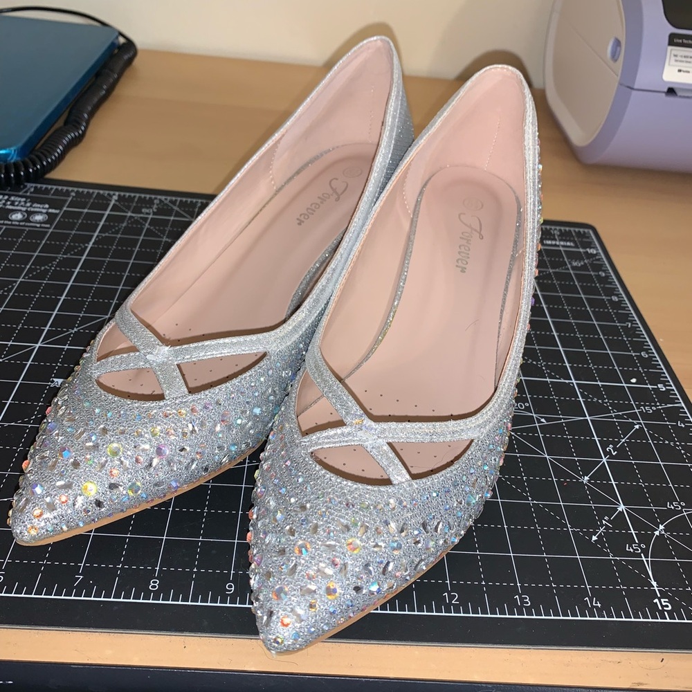 Forever Pointed Toe Sliver Heels